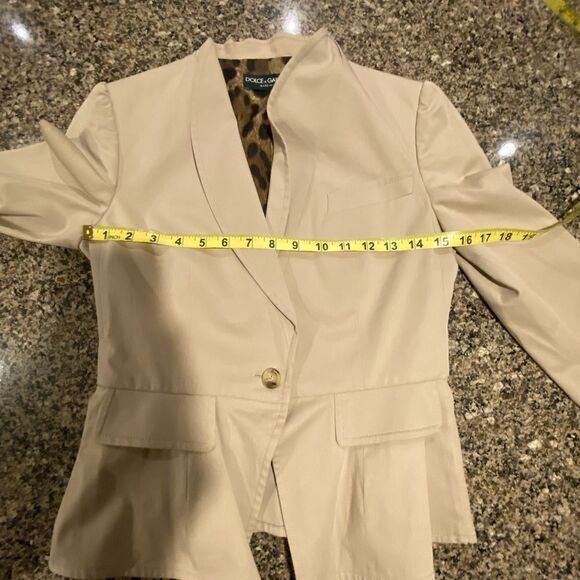 DOLCE & GABBANA. VINTAGE JACKET. LEOPARD LINING. SIZE 8 - Picture 10 of 11